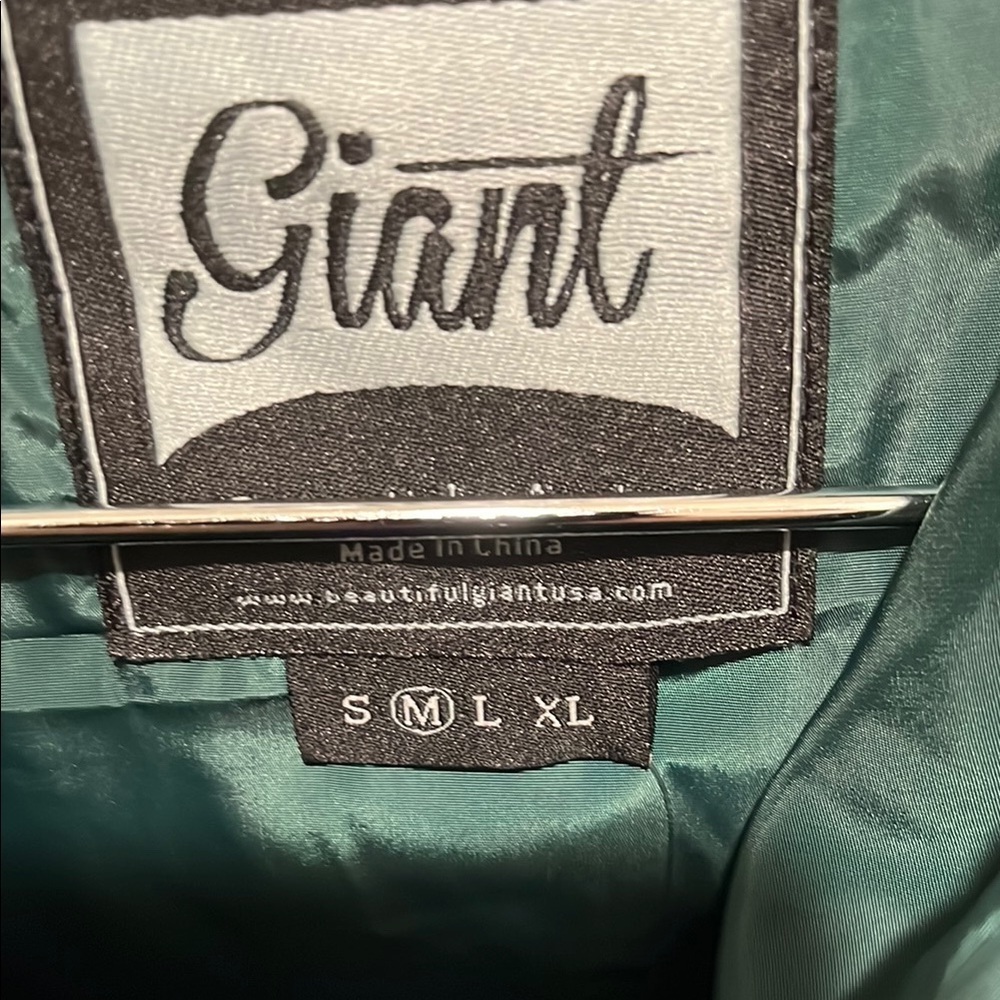 Beautiful Giant Green and Black Jacket - Picture 2 of 3